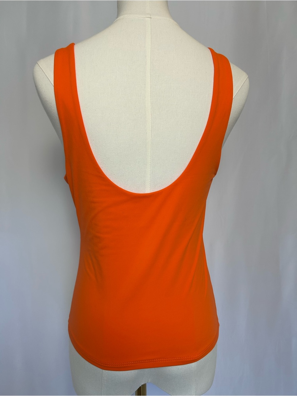 Leith Vibrant Orange Double Scoop Fitted Tank Size M NWOT Athleisure Layering - Picture 2 of 10